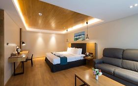 Asana Hotel & Residence